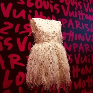 Meet your Posher, Leylo